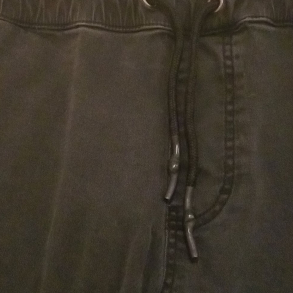 Akademiks Joggers - Picture 4 of 8